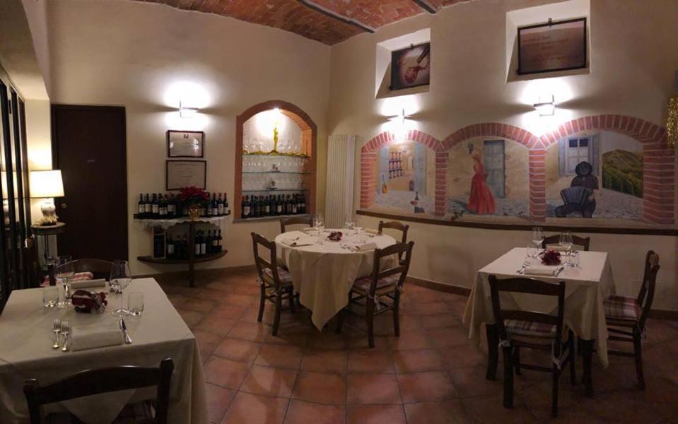 Locanda OSTERIA LA MILONGA Agliano Terme Exterior foto