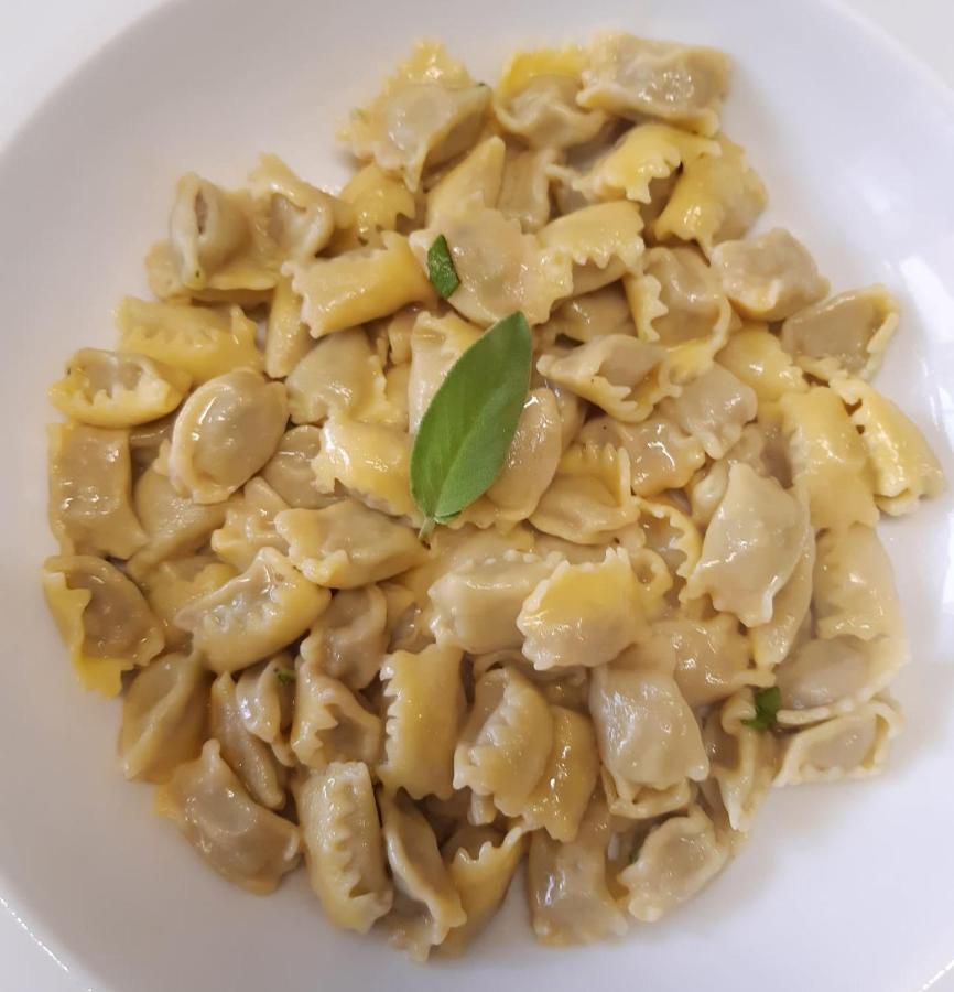 Locanda OSTERIA LA MILONGA Agliano Terme Exterior foto